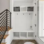 Townhouse With Rooftop & Modern Comfort Holiday home