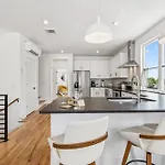 Townhouse With Rooftop & Modern Comfort