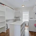 Private Backyard - Near Bicentennial Park *
