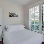 Private Backyard - Near Bicentennial Park
