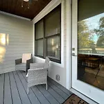 Dual Nashville - 1 Mile From Dt Nash & Farmers Market