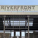 Riverfront Condo In Dt
