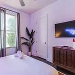 Holiday home 1 Bdr Loft Near The Parthenon Nashville
