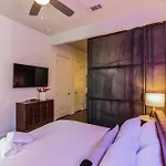 Holiday home 1 Bdr Loft Near The Parthenon Nashville