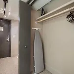 Retreat For 4 Near Dt Walk To Broadway Apartment