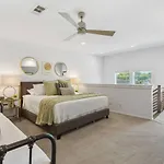 Rooftop Patio With Parking Walk To Belmont And 12 South Holiday home