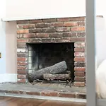 Centennial Park Getaway - 2bdrm