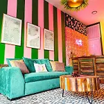 Dreaming With Dolly - Luxe Near Broadway Holiday home