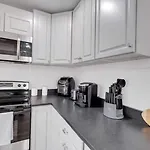 Spacious Duplex In Prime Location * Nashville