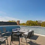 1a Rooftop Deck, 3mi Broadway, Side By Side Available Holiday home Nashville