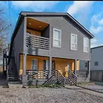 Holiday home Spacious Duplex In Prime Location *