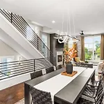 Luxury House In With Rooftop Deck Holiday home