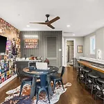 Luxury House In With Rooftop Deck * Nashville