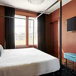 Apartment Stylish 2 Penthouse Walk To Shopping, Food, 1 Of 7 Themed Lofts At Cowrite, Find Coffee And Tacos Downstairs, Complimentary Spin Class, Walk To Shopping In 12 South, 10 Minutes To Broadway, Parking, 24 Hr Hospitality Nashville