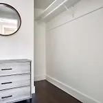 Penthouse In 12 South With Balcony, Near Broadway! Nashville