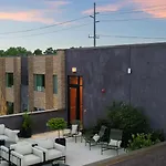 Landing Apartments Nashville - Inglewood