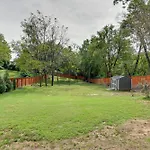 Old Hickory Hideout Charming Apt With Deck!