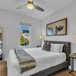 Evanston Apartment *