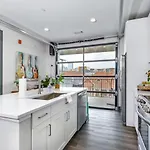 Oasis At The Muse Modern 2br With Balcony & Rooftop Views *