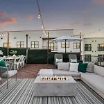 The Wade - Minutes To The Gulch & 12 South Nashville