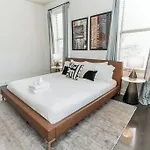 Modern Loft Near West End * Nashville