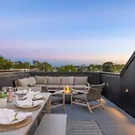 The Elmwood - Brand New Rooftop Lounge W Firepit