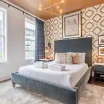 Holiday home 8br Rooftops With Hot Tub Fire Pit Skyline Views Nashville