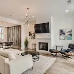 Gulch Downtown Skyline View Apartment