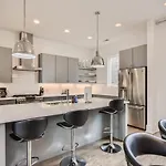 Gulch Downtown Skyline View Apartment Nashville