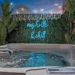 Holiday home Boho-chic With A Hot Tub, Fire Pit Nashville