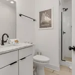 Hottub/karaoke-10min To Dt-9 Beds-swiftie's Nashville