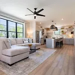 Let The Good Times Roll By Stay Local Nashville