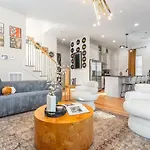 The Vinyl Vault By Local Holiday home Nashville