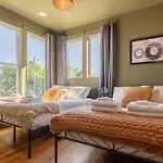 Holiday home The Vinyl Vault By Local *