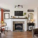 Downtown -788 Apartment