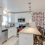 Apartment Steps From Vandy, Live Music-downtown 9 Mins Away!