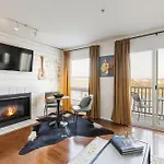 Downtown Riverfront Unit 790 Apartment *