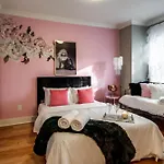 Fast 12 Beds Large Yard Free Parking Holiday home Nashville