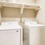 Fast 12 Beds Large Yard Free Parking Nashville