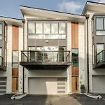 Holiday home Downtown Luxury - 10 Beds & Free Parking *