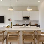 Newly Built 4bdr Townhome W Balcony Minutes To Broadway Lischey By Avantstay