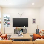 Outrider Buyout - 2 Units By Avantstay *