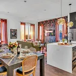 Holiday home Disco Themed Hot Tub & Rooftop Decks In