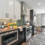 Luxe 4br With Fire Pit Grill And Views