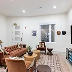 Holiday home Outrider Buyout - 2 Units By Avantstay Nashville
