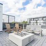 Luxe 4br Retreat With Rooftop Fire Pit & Garage Holiday home Nashville