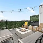 Hot Tub Fire Pit Grill Views Sleeps 24 Nashville