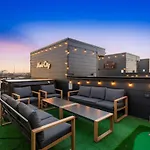 Holiday home View With Hottub Rooftop Arcade Game And Parking Nashville