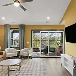 Holiday home The Musgraves - Modern Music Row With Rooftop