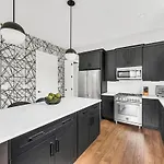 Luxury Close Broadway With Garage And Fire Pit